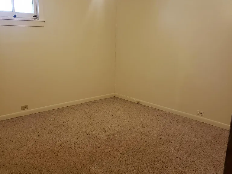371 N Corona St — Photo 8