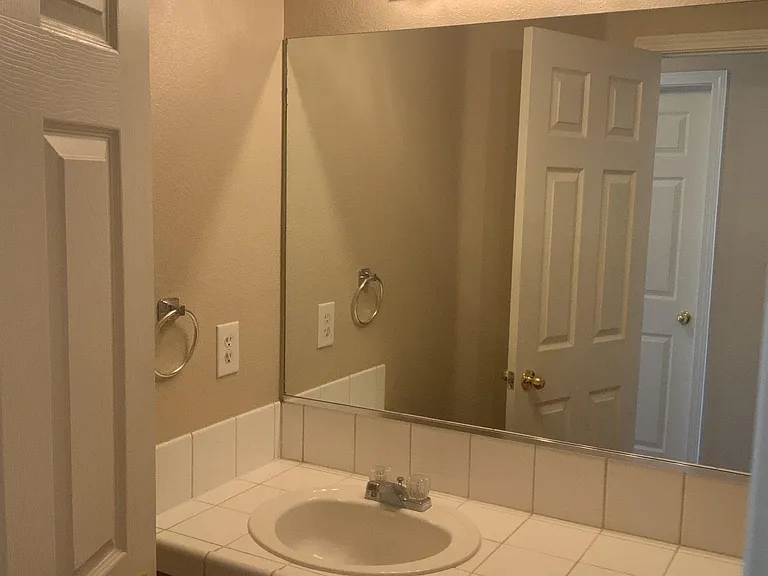 979 Short Cut Ln — Photo 11