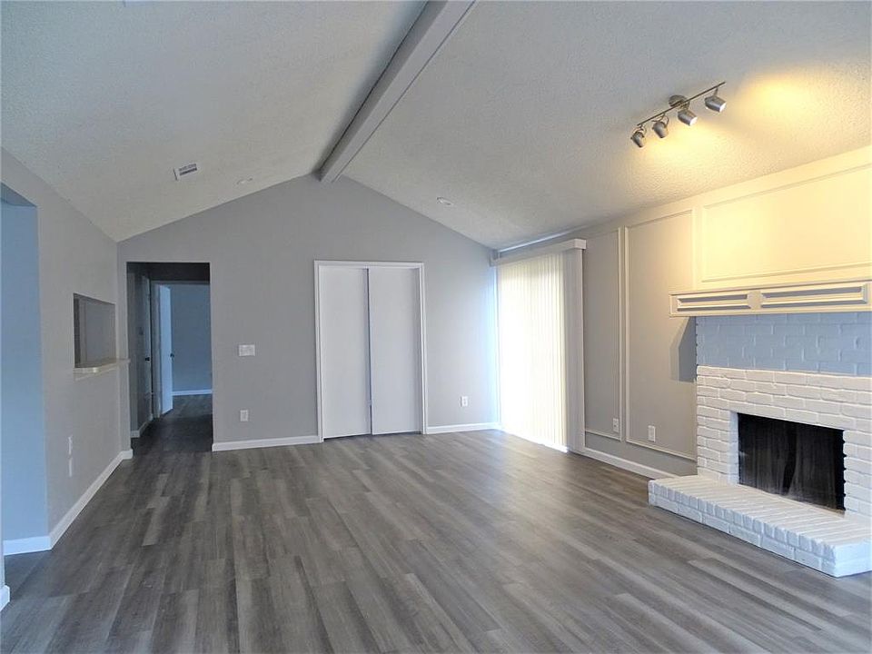 1st image of 11923 Garden Terrace Dr #11925