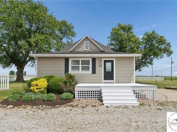 696 NE Cc Hwy, Concordia, MO 64020