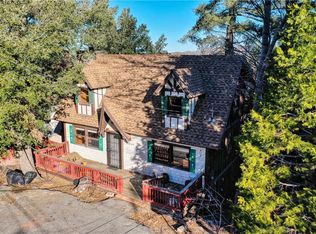 24888 Matterhorn Ct, Crestline, CA 92325