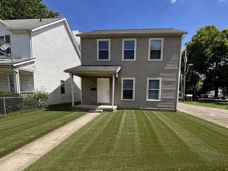 524 W Pleasant St — Photo 1