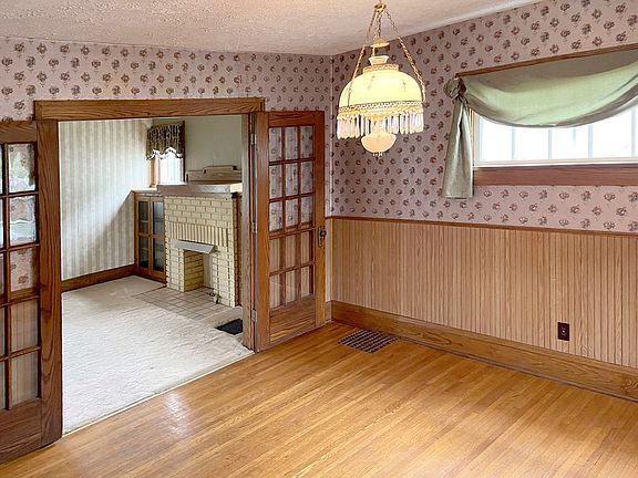 4th image of 141 Dawson Ave