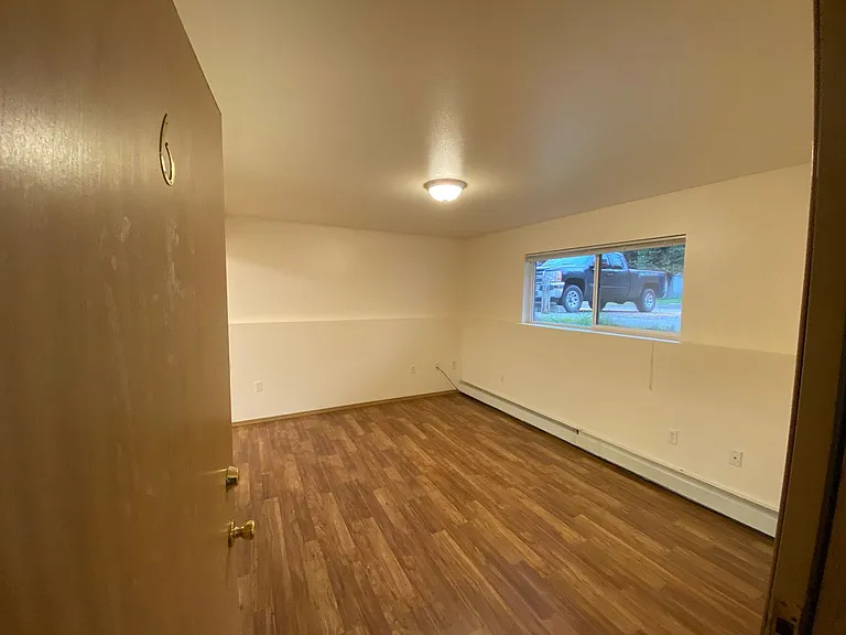 2315 Eureka St — Photo 2