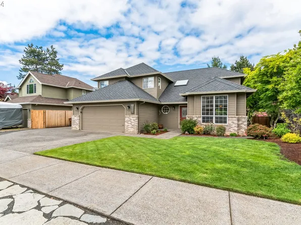 19863 Castleberry Loop, Oregon City, OR 97045