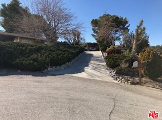 31705 Saint Anne Pl, Llano, CA 93544