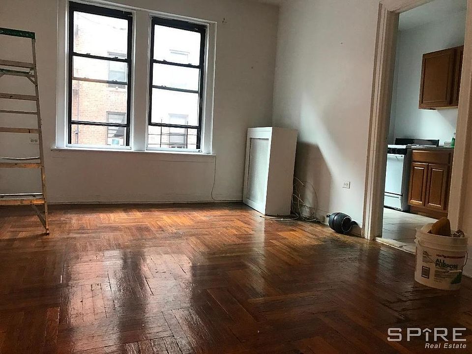 1st image of 4329 Broadway APT 3B