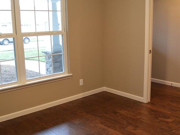 5th image of 4283 Regatta Dr