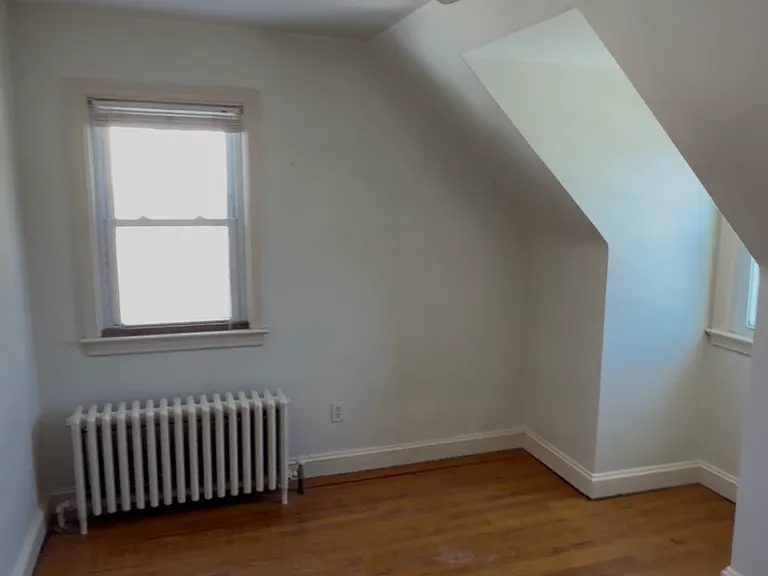 8108 Greenwood Ave — Photo 7