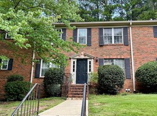 2208 Montreat Cir APT B, Vestavia Hills, AL 35216