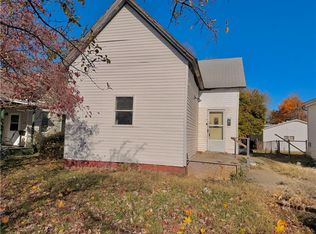 1646 E Wood St, Decatur, IL 62521