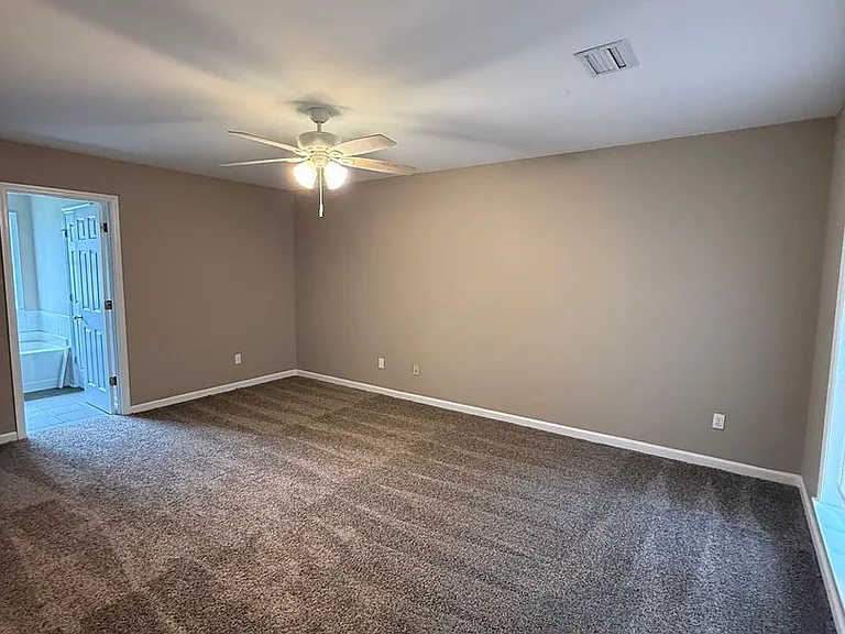 53 Michael Ln — Photo 19