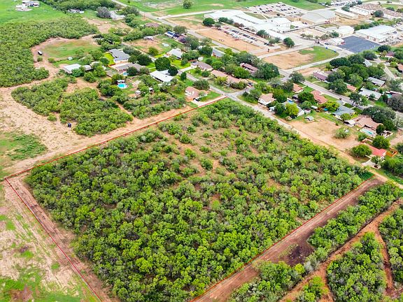 3rd image of 307 Bluebonnet LOT A0714
