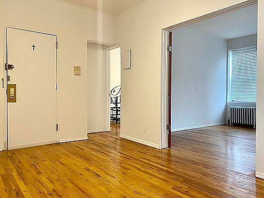 1st image of 31-44 Steinway St #1F