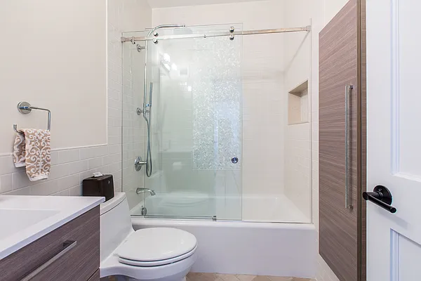 Rented by Compass | media 38