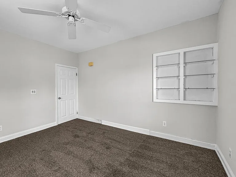 3940 Delmar Ave — Photo 10
