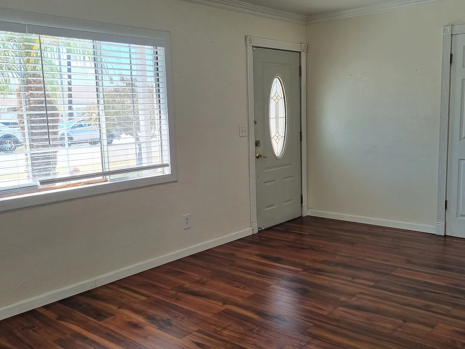 4 bed, 1650 sqft, $4,700 — Photo 3