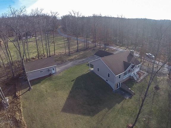 4th image of 239 Clearings Ln