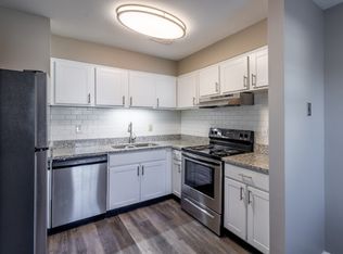 101 Village Green Ln APT C, Carmel, IN 46032
