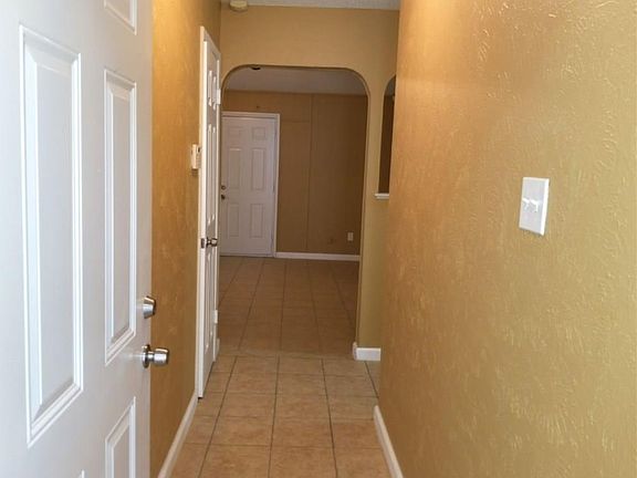4th image of 7413 Darien St