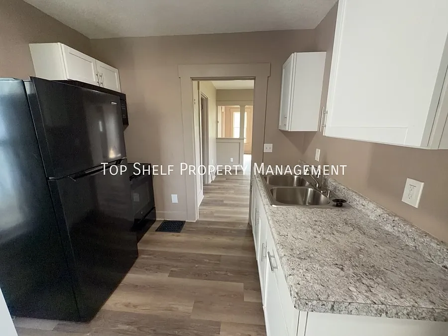 2 bed, 750 sqft, $995 — Photo 3