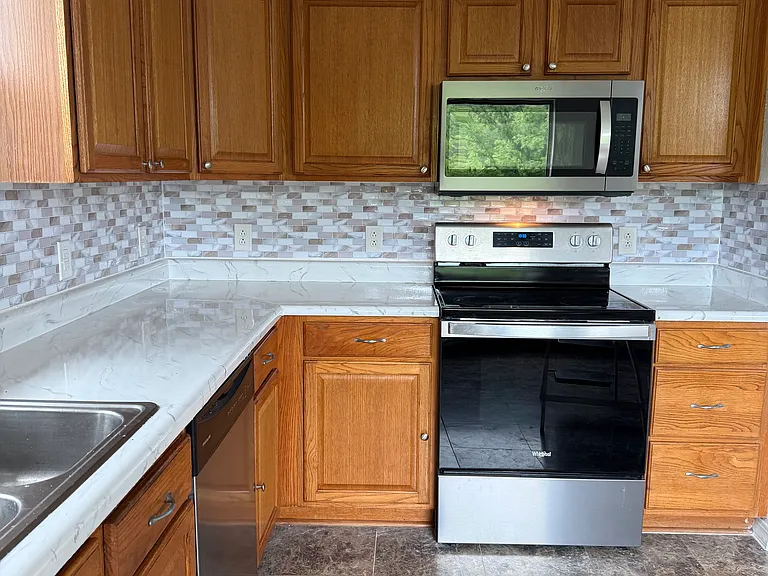 19 Oak Creek Cir — Photo 17