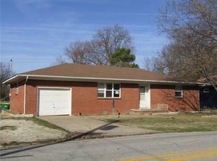 1006 Lowell Rd, Springdale, AR 72764