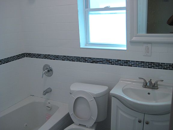 4th image of 107-32 165th Street