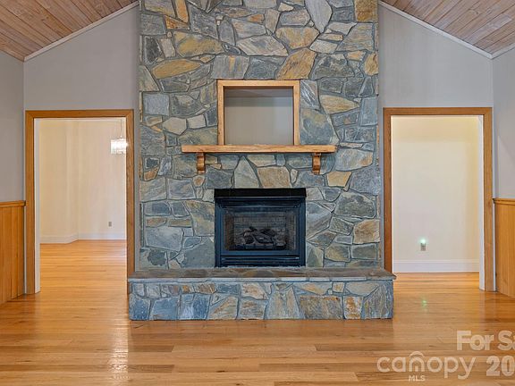 4th image of 36 Macedonia West Dr