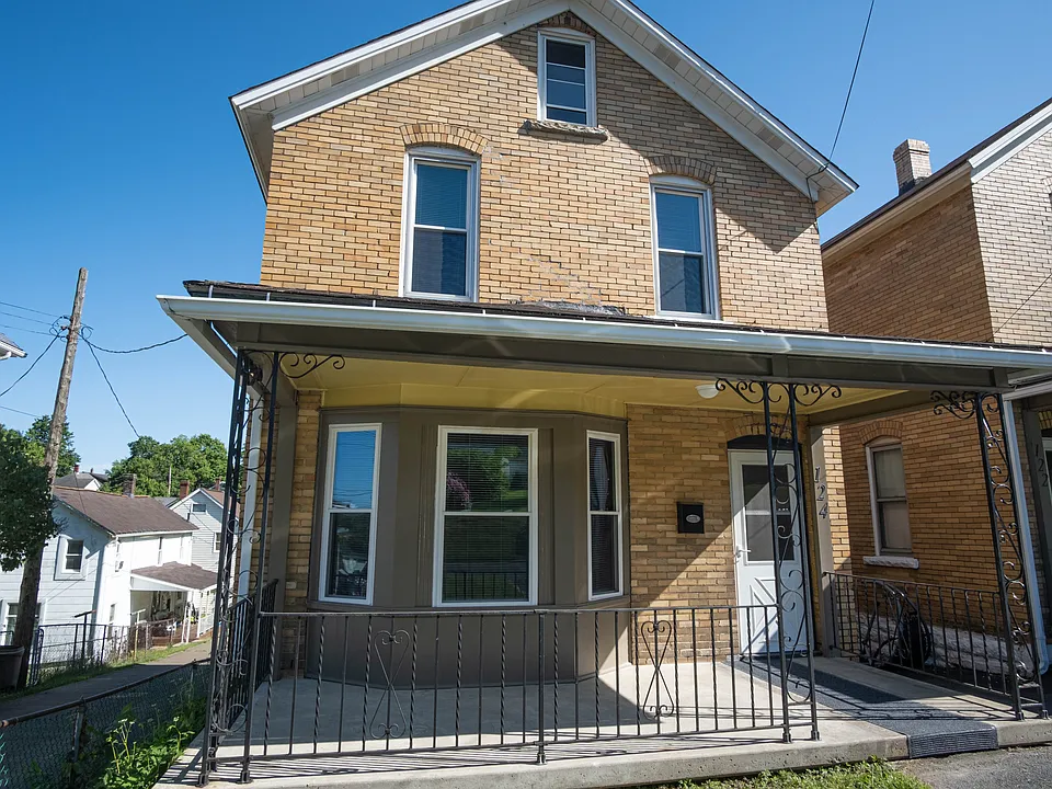 124 Evergreen St