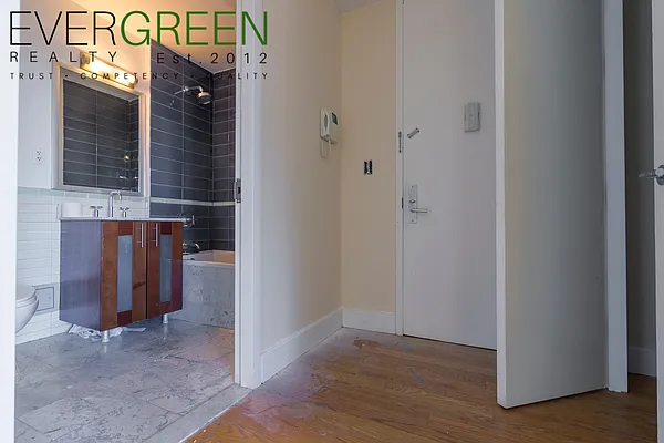 Rented by ERNY LLC | media 11