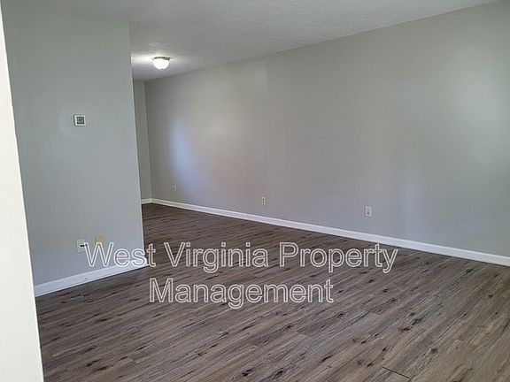 5th image of 581 Prosperity Rd #221