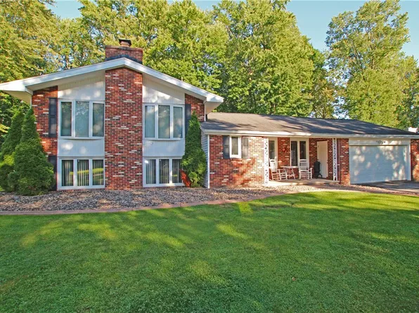 32 Hitree Ln, Rochester, NY 14624