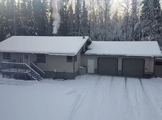 2955 Circle Loop Rd, North Pole, AK 99705