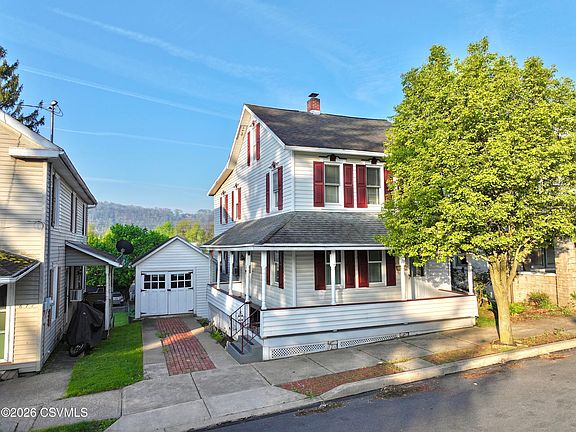 2nd image of 673 Queen St