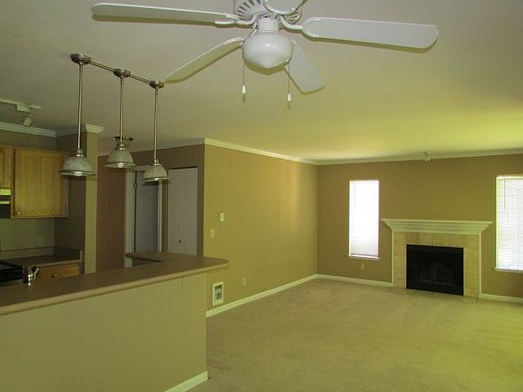 Additional Living Room