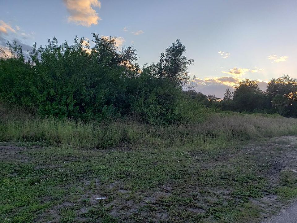 2nd image of 105 Sunshine Blvd N