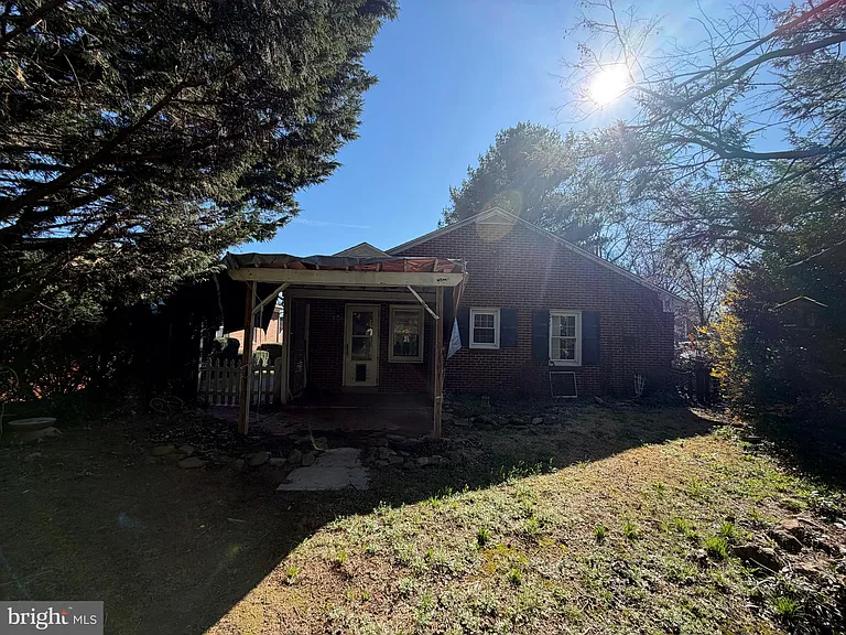 540 Bellview Ave — Photo 30