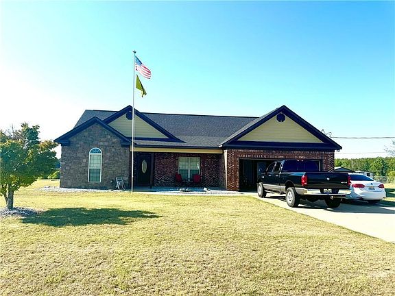2nd image of 271 Lee Road 2163