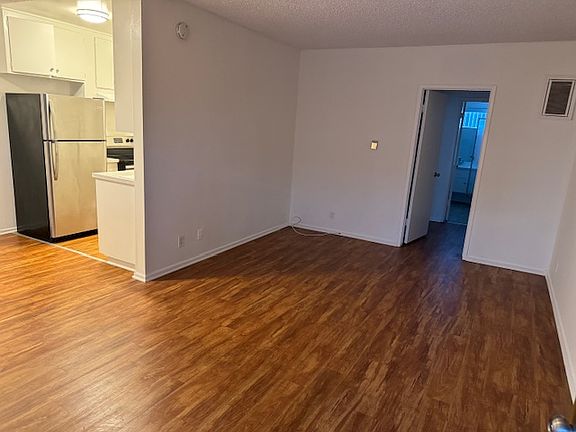 4th image of 11993 Laurelwood Dr APT 6