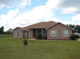 4704 Blue Ribbon Dr, Milton, FL 32583