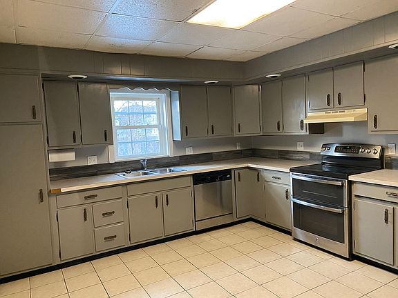 4th image of 325 N 5th St #1