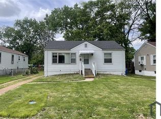 6333 Fay Dr, Saint Louis, MO 63134
