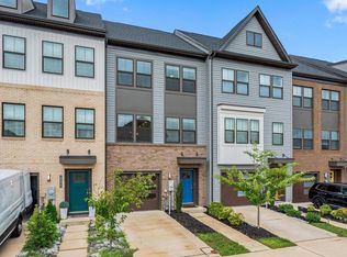 622 Chalcedony Ln, Glen Burnie, MD 21060