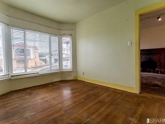 3rd image of 574 Crocker Ave