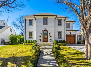 202 Euston Rd, Garden City, NY 11530