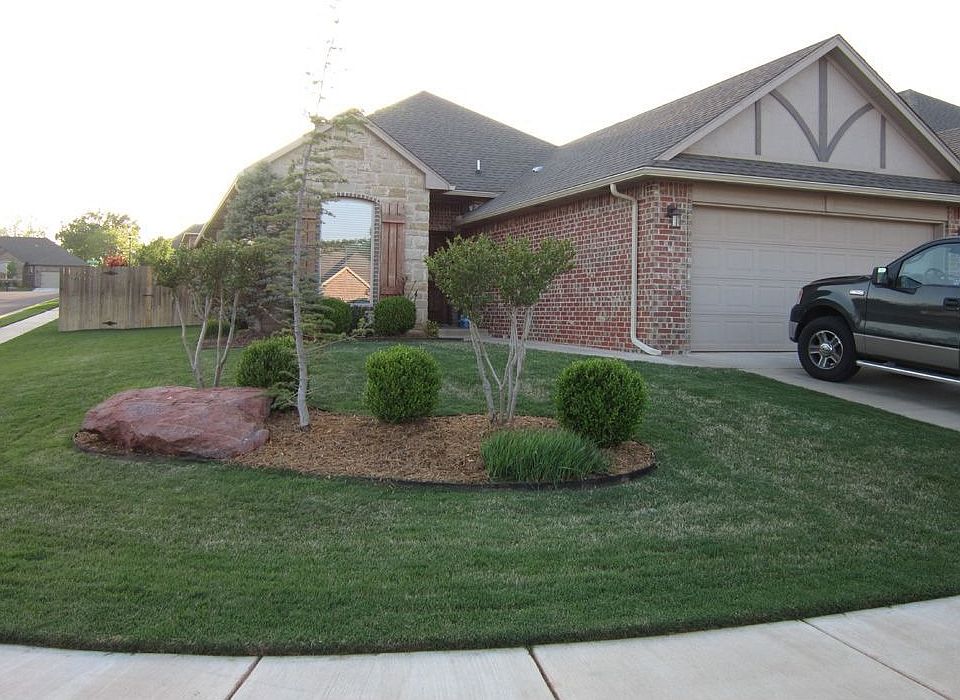 1st image of 13901 Oxford Dr