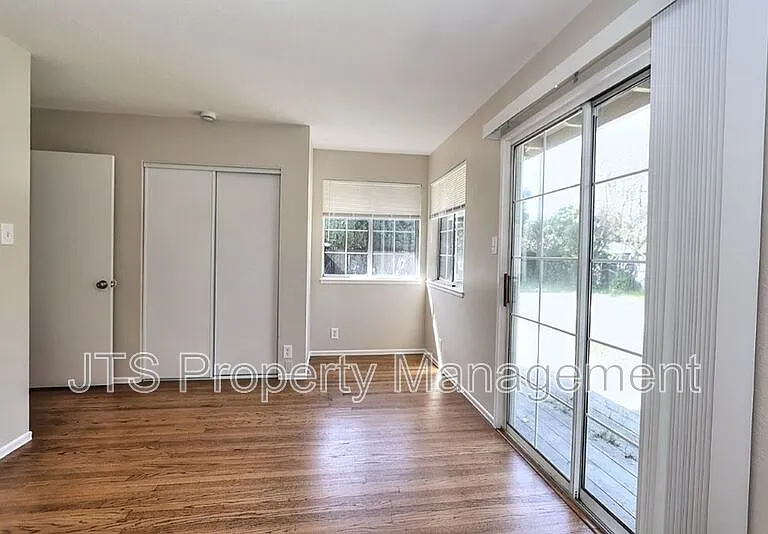 6565 S Land Park Dr — Photo 50