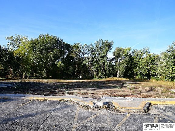 4th image of 7110 Railroad Ave