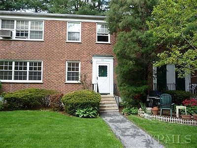 1st image of 7 Fieldstone Dr APT 111